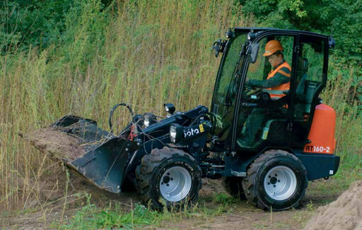 Kubota-Radlader-Rt160-2-I-Boehrer-Baumaschinen-Bild-1